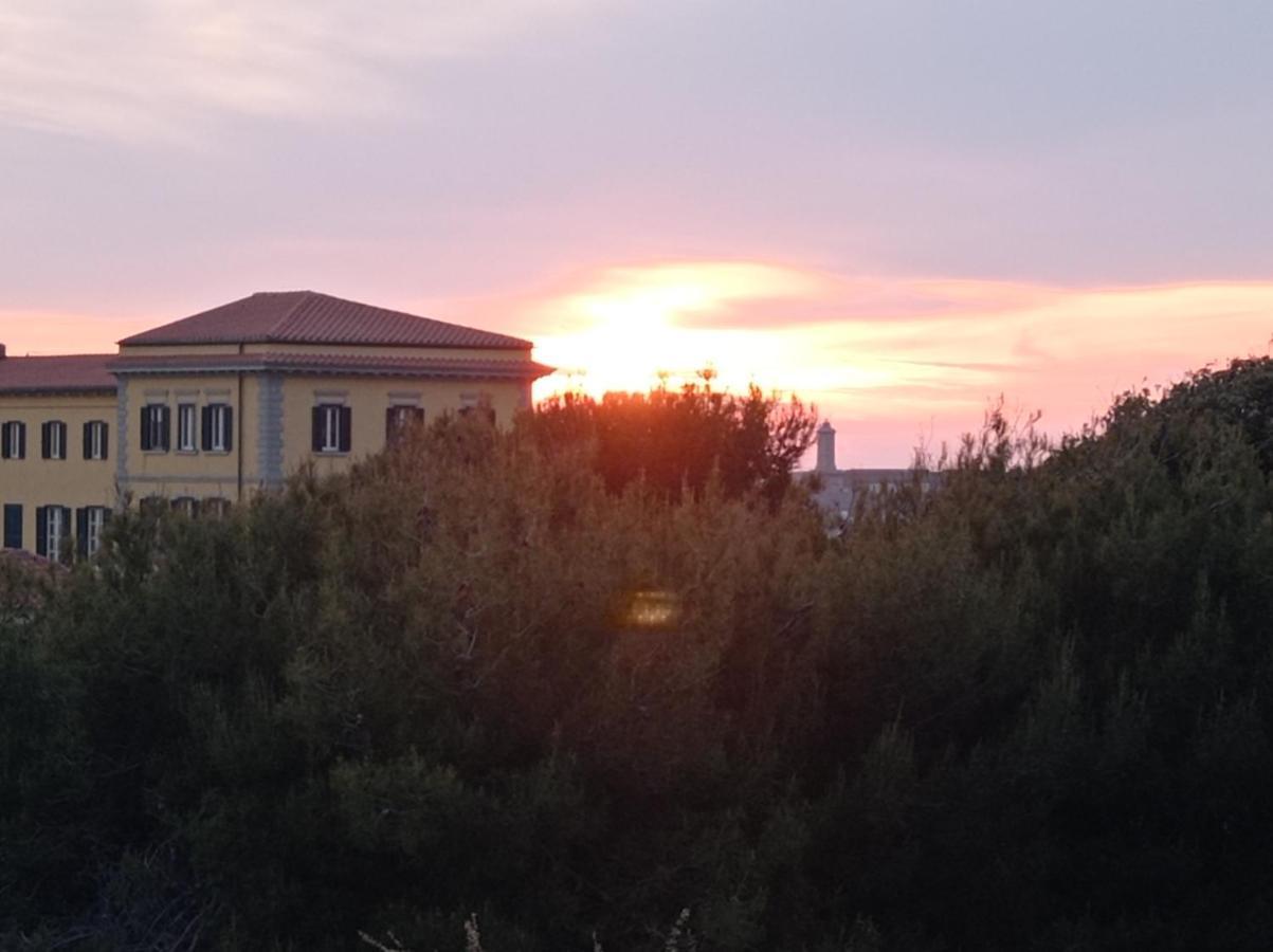 Appartamento Con Incantevole Vista Mare Ліворно Екстер'єр фото