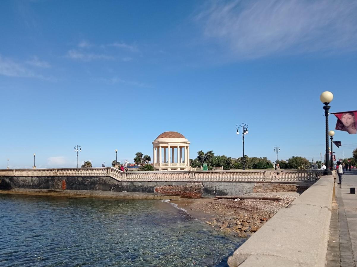 Appartamento Con Incantevole Vista Mare Ліворно Екстер'єр фото